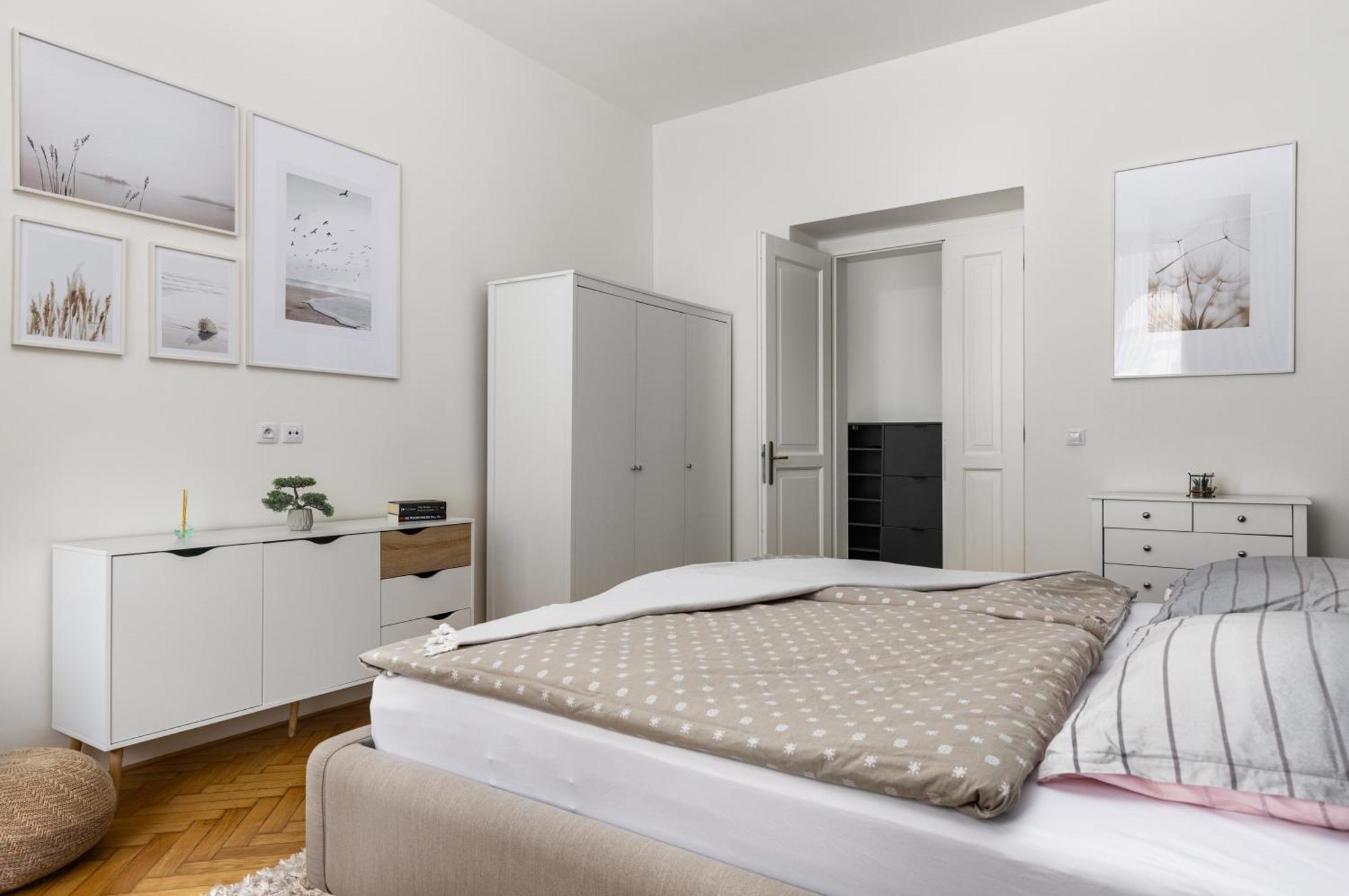 Stay2Gether City Buzz Apt - O2 Arena - Sleeps 6 Prague Luaran gambar
