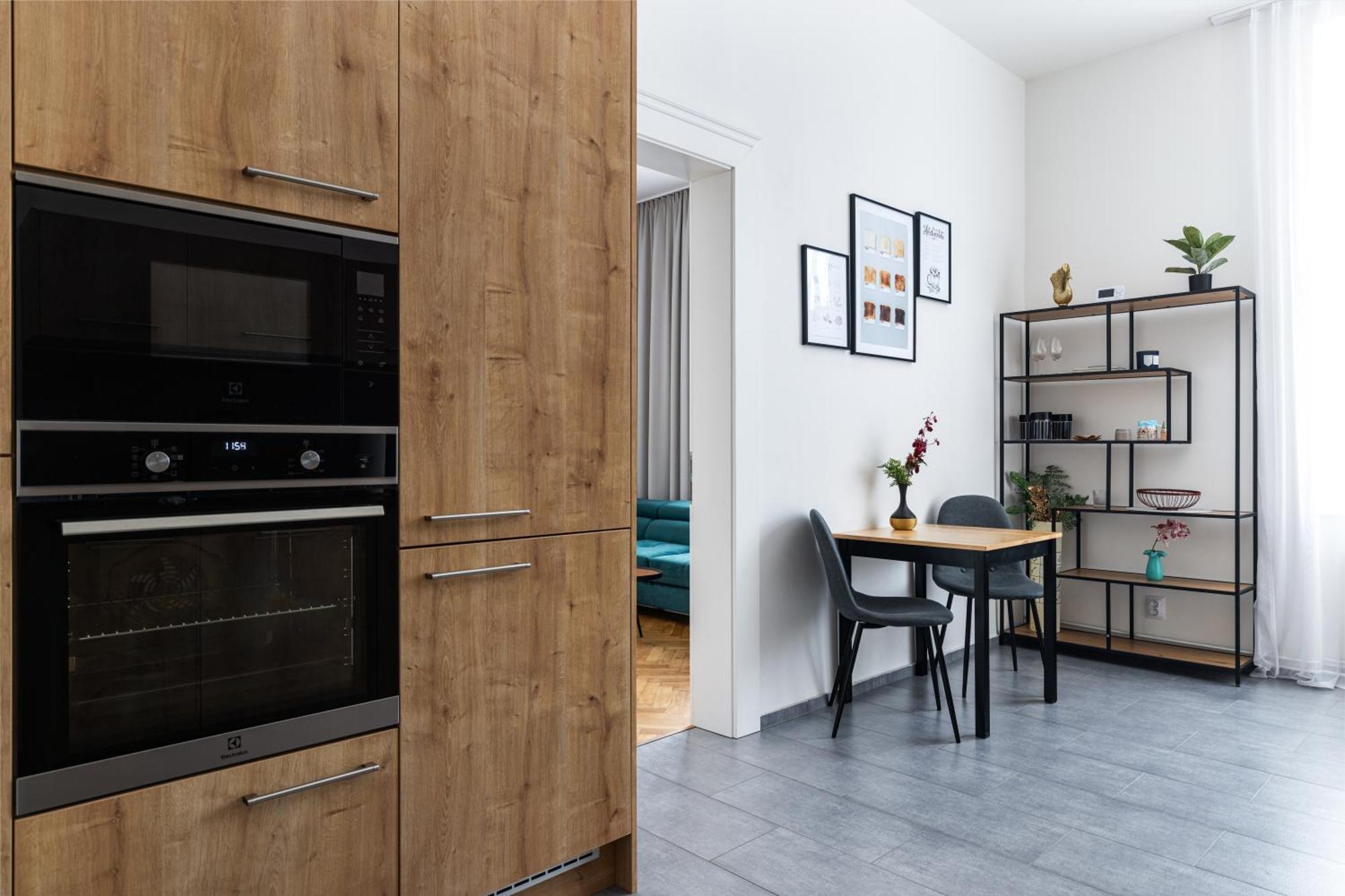 Stay2Gether City Buzz Apt - O2 Arena - Sleeps 6 Prague Luaran gambar